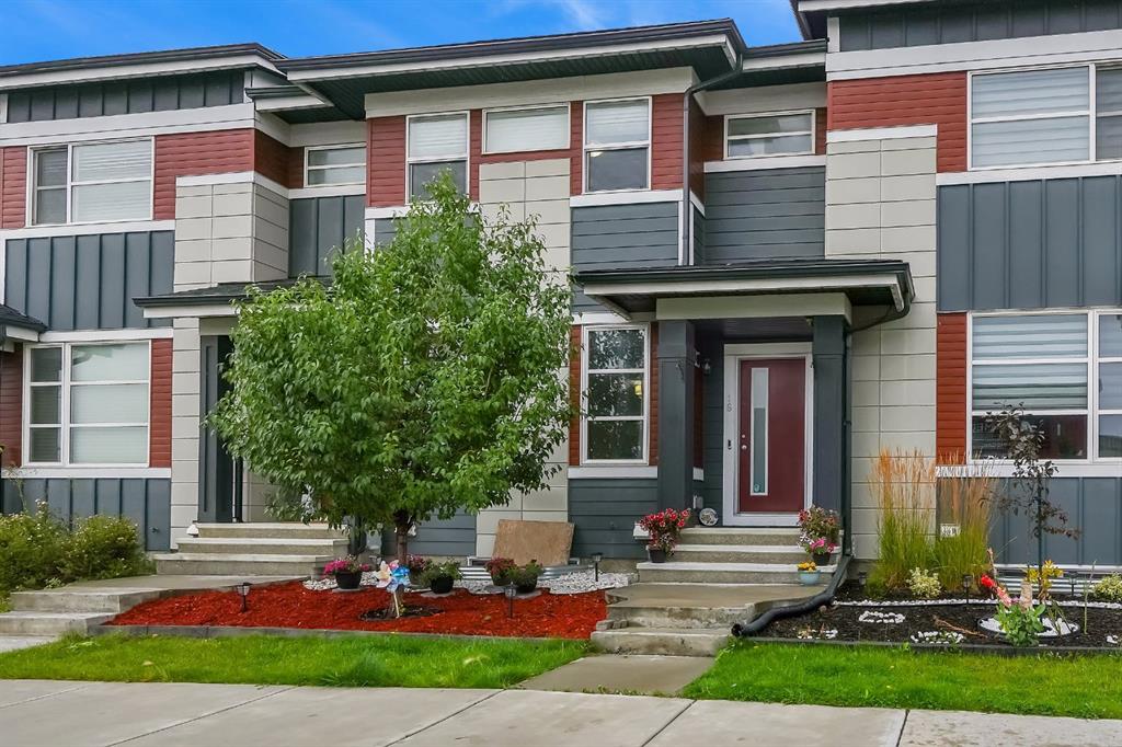 Picture of 16 Skyview Circle NE, Calgary Real Estate Listing