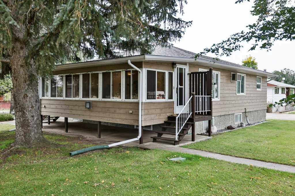 Picture of 132 5 Avenue NE, Milk River Real Estate Listing
