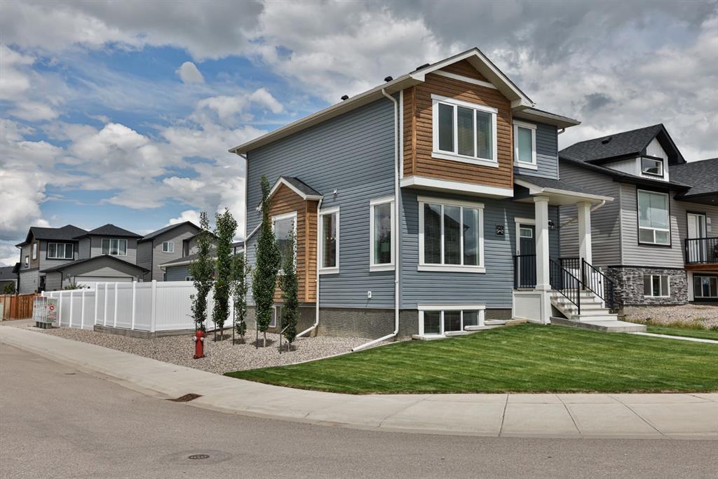 Picture of 963 40 Avenue N, Lethbridge Real Estate Listing