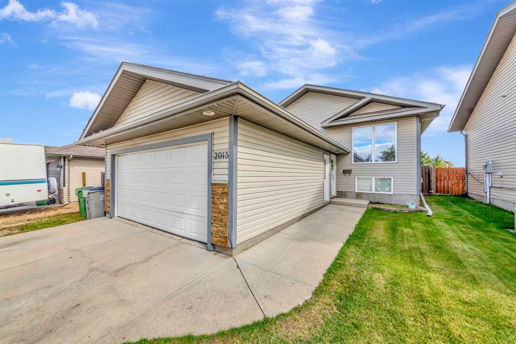 Picture of 2013 46 Avenue , Lloydminster Real Estate Listing