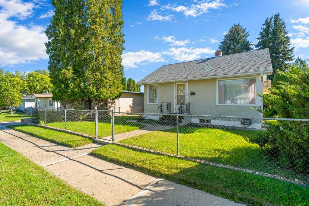 Picture of 251 12 Street SE, Medicine Hat Real Estate Listing