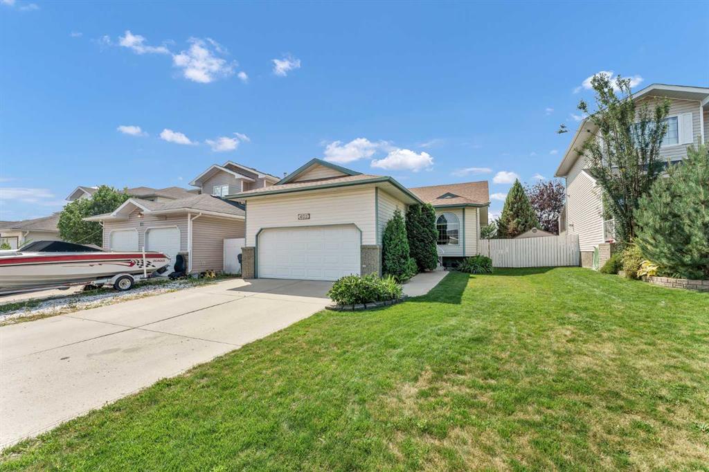 Picture of 402 Stratton Way SE, Medicine Hat Real Estate Listing