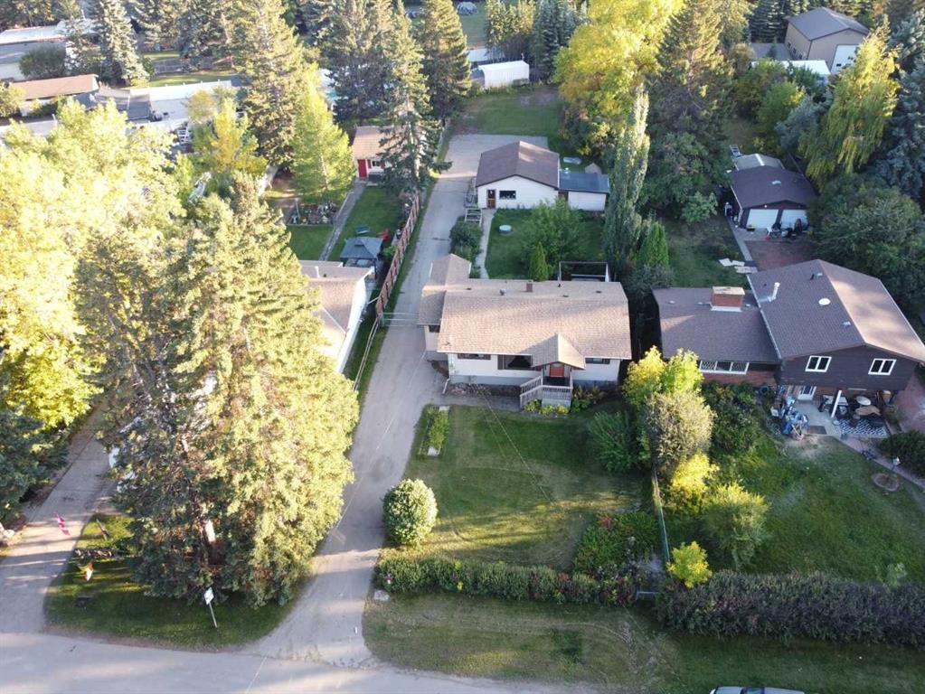 Picture of 7219 Bow Crescent NW, Calgary Real Estate Listing