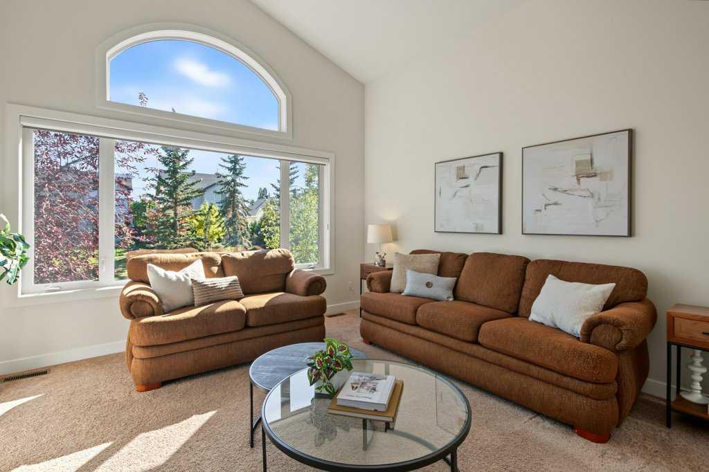 Picture of 162 Brightonstone Landing SE, Calgary Real Estate Listing