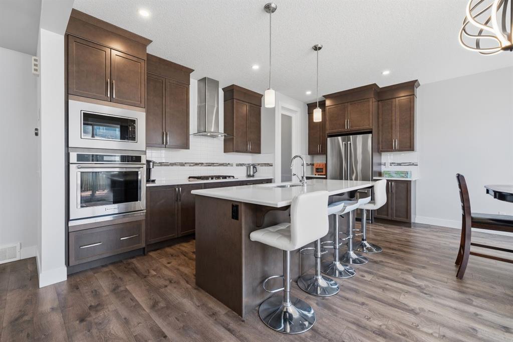 Picture of 181 Windrow Link SW, Airdrie Real Estate Listing