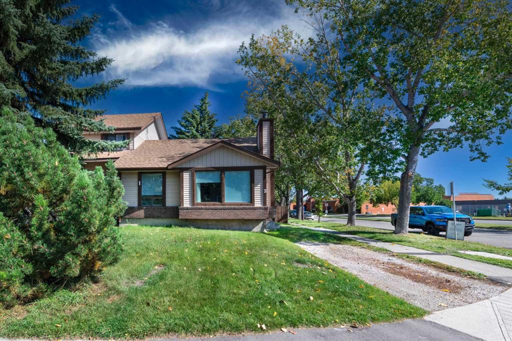 Picture of 2 Deer Lane Road SE, Calgary Real Estate Listing