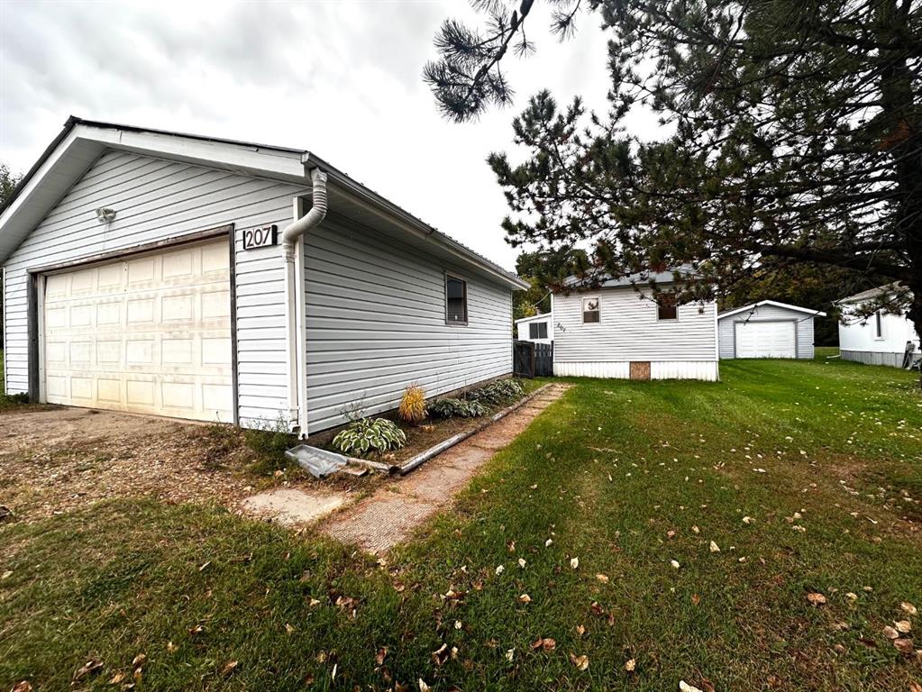 Picture of 207 Percy Street  , Bittern Lake Real Estate Listing