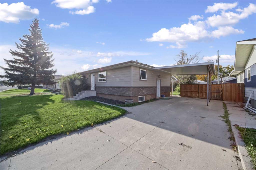 Picture of 5313 50 Street , Olds Real Estate Listing