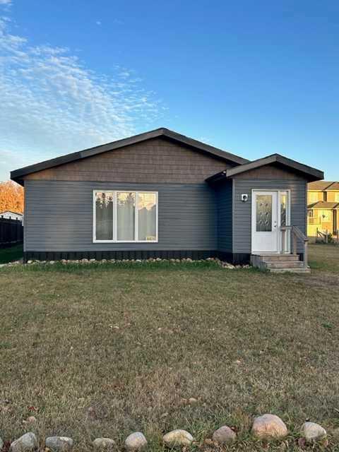 Picture of 4417 Luken Avenue , Hardisty Real Estate Listing