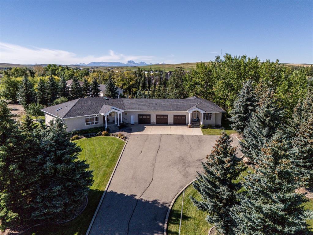 Picture of 305 9 Street W, Cardston Real Estate Listing