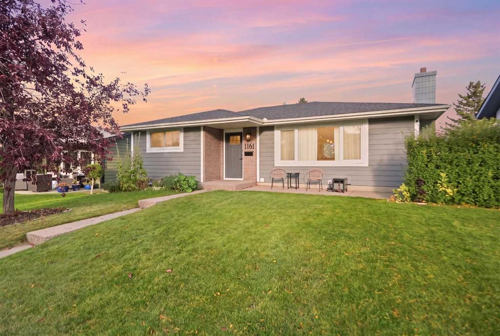 Picture of 1161 hunterston Hill NW, Calgary Real Estate Listing