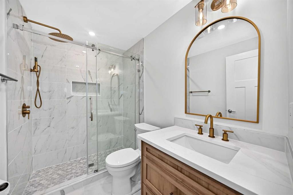 Picture of 905 Livingston Way NE, Calgary Real Estate Listing