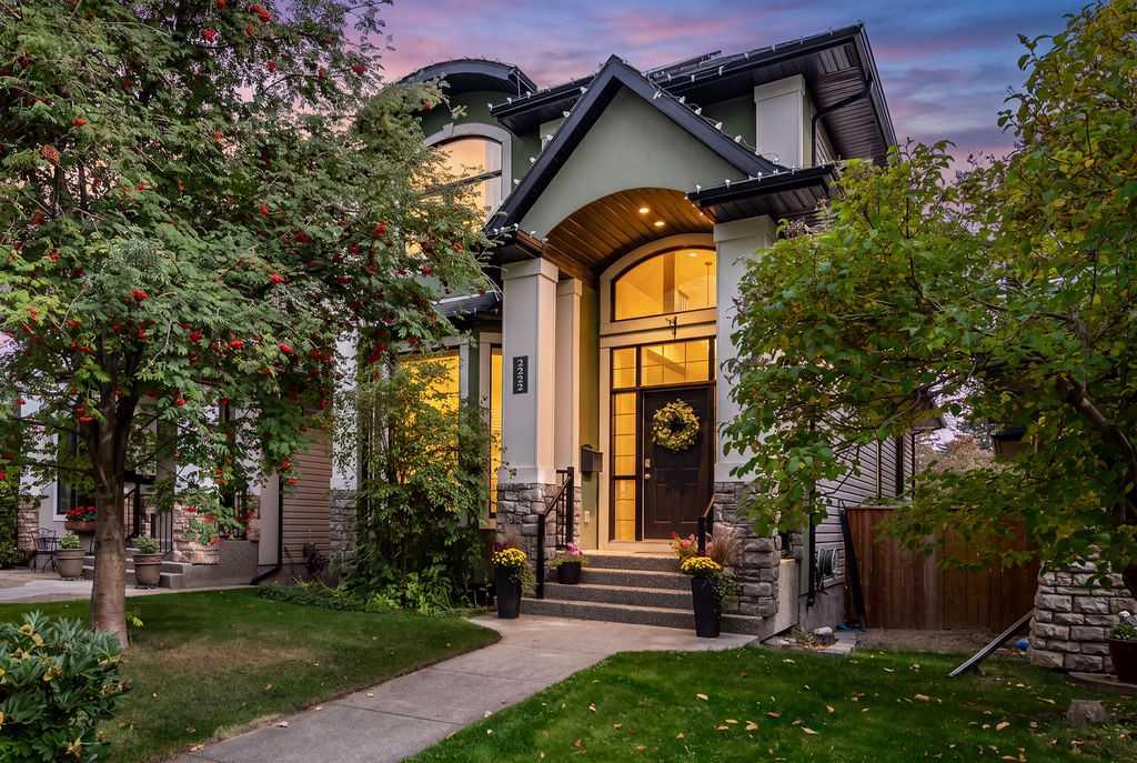 Picture of 2222 26 Street SW, Calgary Real Estate Listing