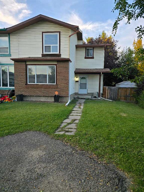 Picture of 215 Pineset Place NE, Calgary Real Estate Listing