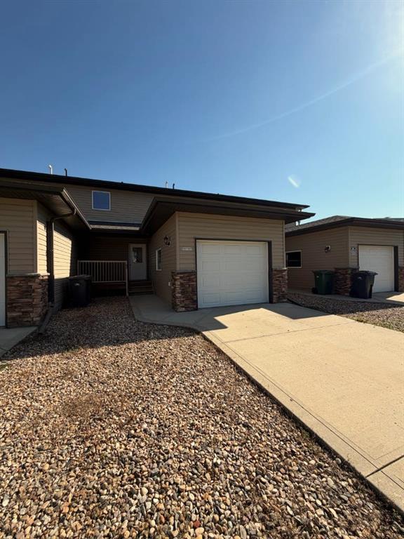 Picture of 2, 5511 54 Street , Ponoka Real Estate Listing
