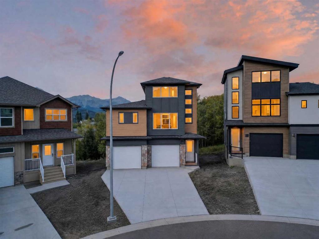 Picture of 8602 25 Avenue , Coleman Real Estate Listing