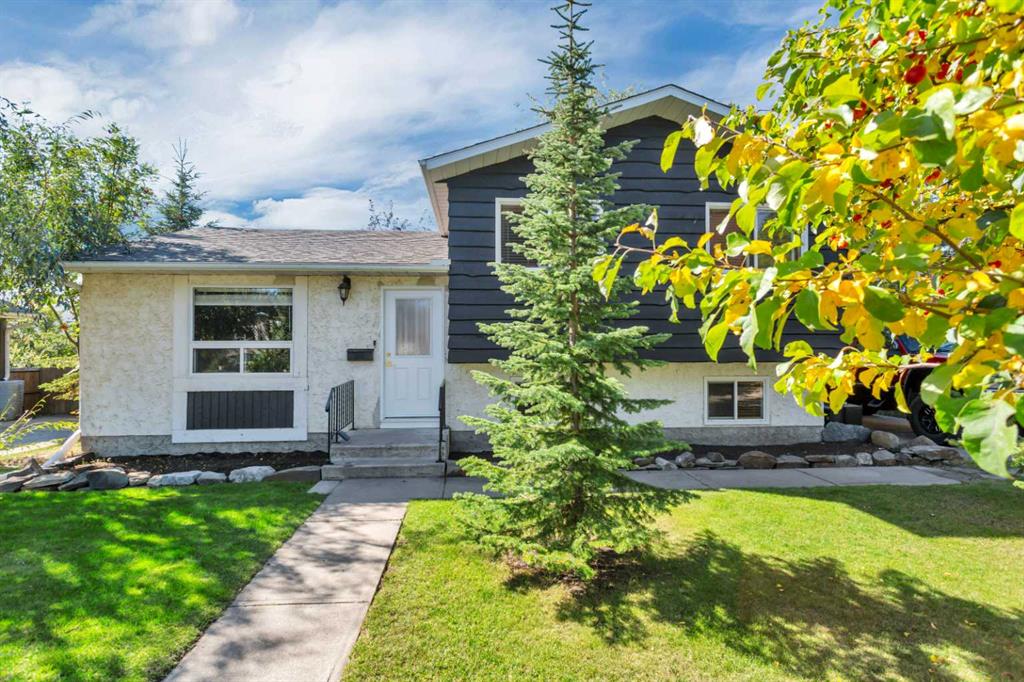 Picture of 54 Lakeview Crescent , Sylvan Lake Real Estate Listing