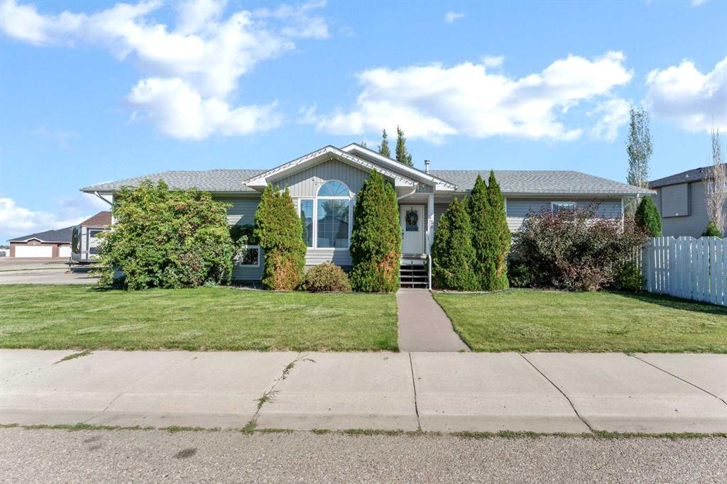 Picture of 78 Sunset Crescent SW, Medicine Hat Real Estate Listing