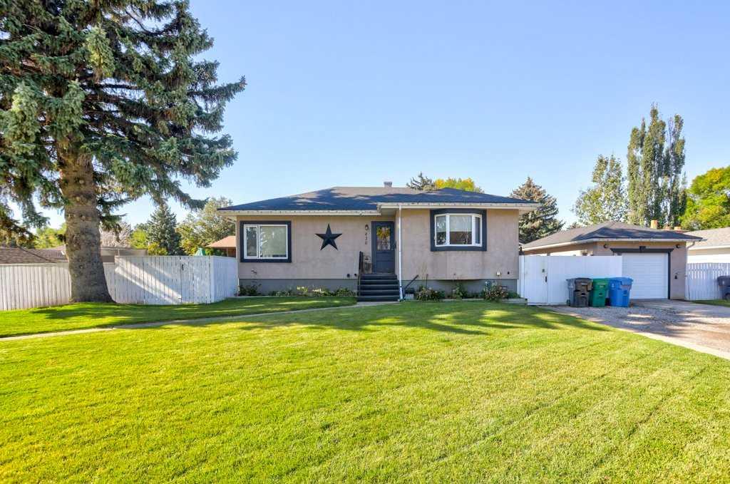 Picture of 430 Dieppe Boulevard S, Lethbridge Real Estate Listing
