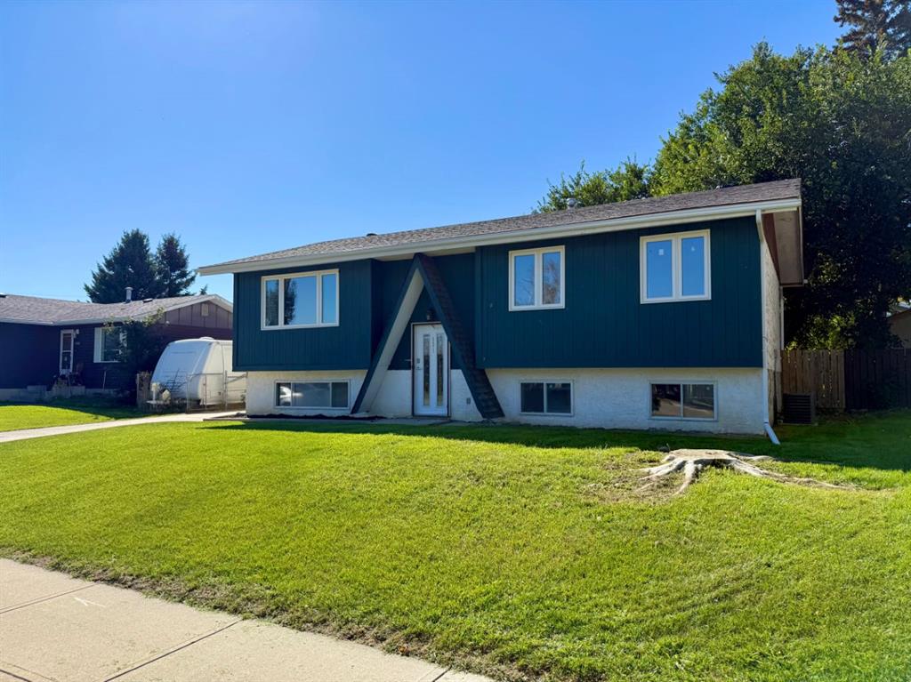 Picture of 921 Ellis Crescent SE, High River Real Estate Listing