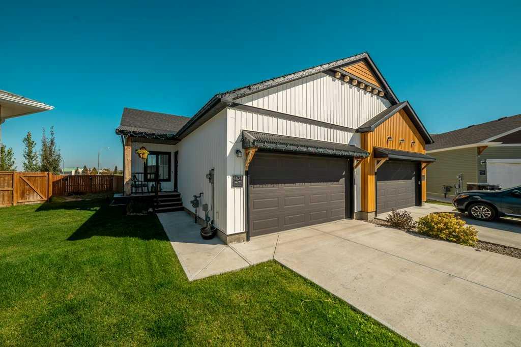 Picture of 4621 26 Avenue S, Lethbridge Real Estate Listing