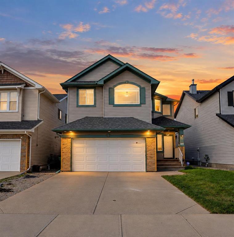Picture of 309 Everridge Drive SW, Calgary Real Estate Listing