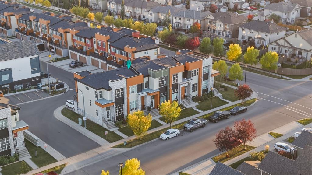 Picture of 505, 1530 Bayside Avenue SW, Airdrie Real Estate Listing