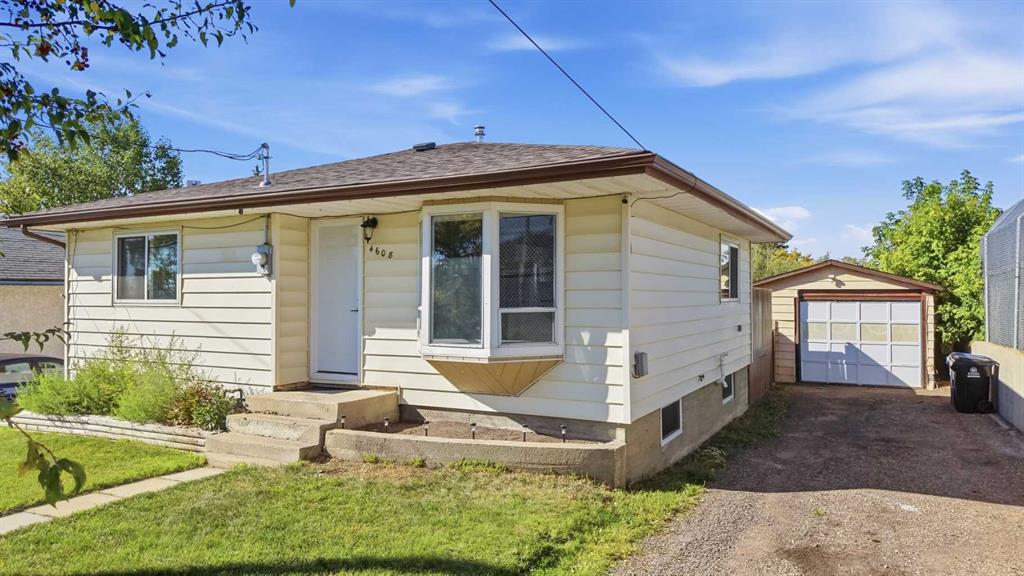 Picture of 4608 Broadway Avenue , Blackfalds Real Estate Listing