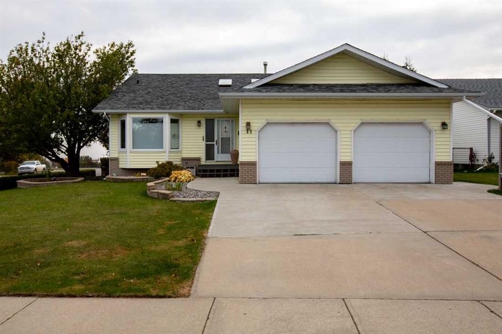 Picture of 11 Maple Place , Crossfield Real Estate Listing