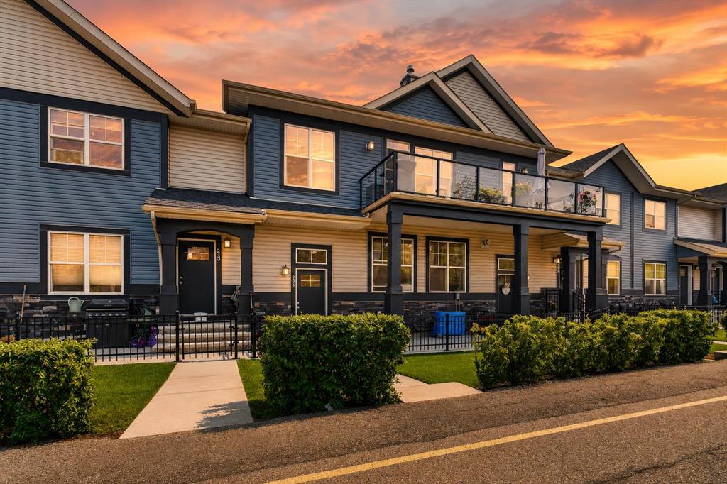 Picture of 235 Mckenzie Towne Link SE, Calgary Real Estate Listing