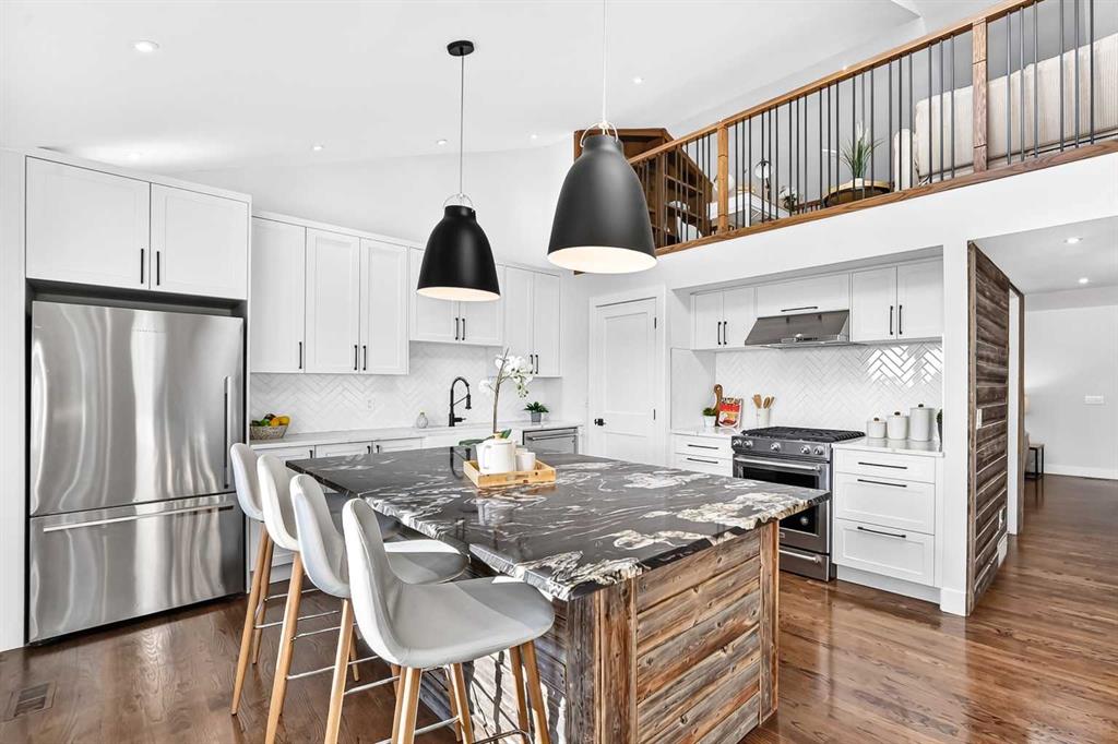 Picture of 328 3 Street NE, Calgary Real Estate Listing