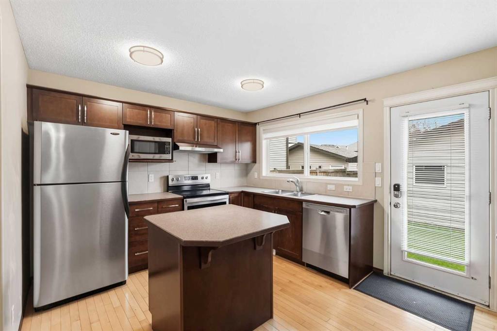 Picture of 258 Cranberry Place SE, Calgary Real Estate Listing