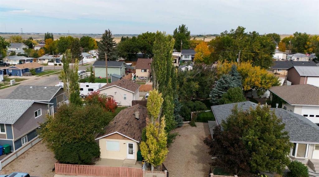 Picture of 1207 41 Avenue N, Lethbridge Real Estate Listing