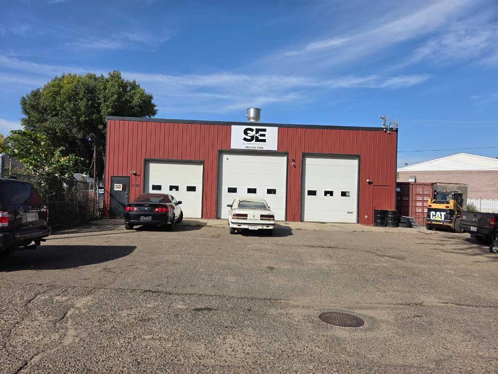 Picture of 1160 Steel Street SE, Medicine Hat Real Estate Listing