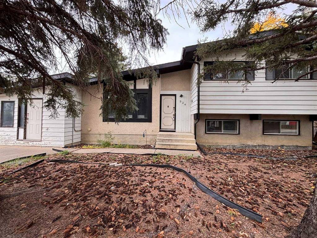 Picture of 924 19B Avenue , Coaldale Real Estate Listing