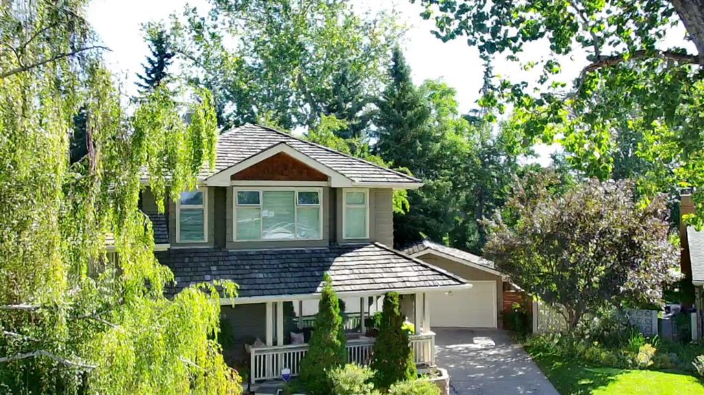 Picture of 10528 Mapleridge Crescent SE, Calgary Real Estate Listing