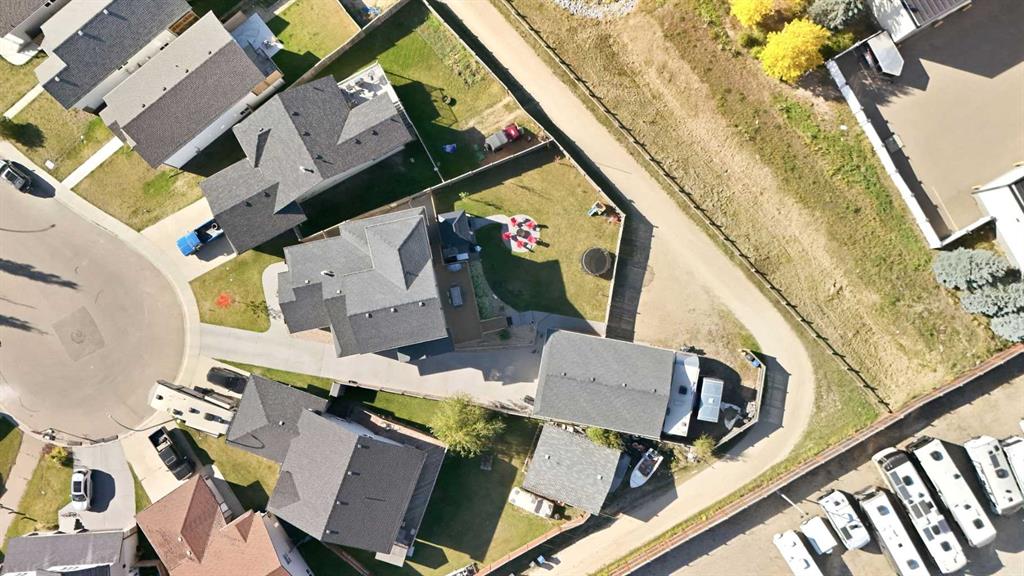 Picture of 17 Hammond Close , Sylvan Lake Real Estate Listing