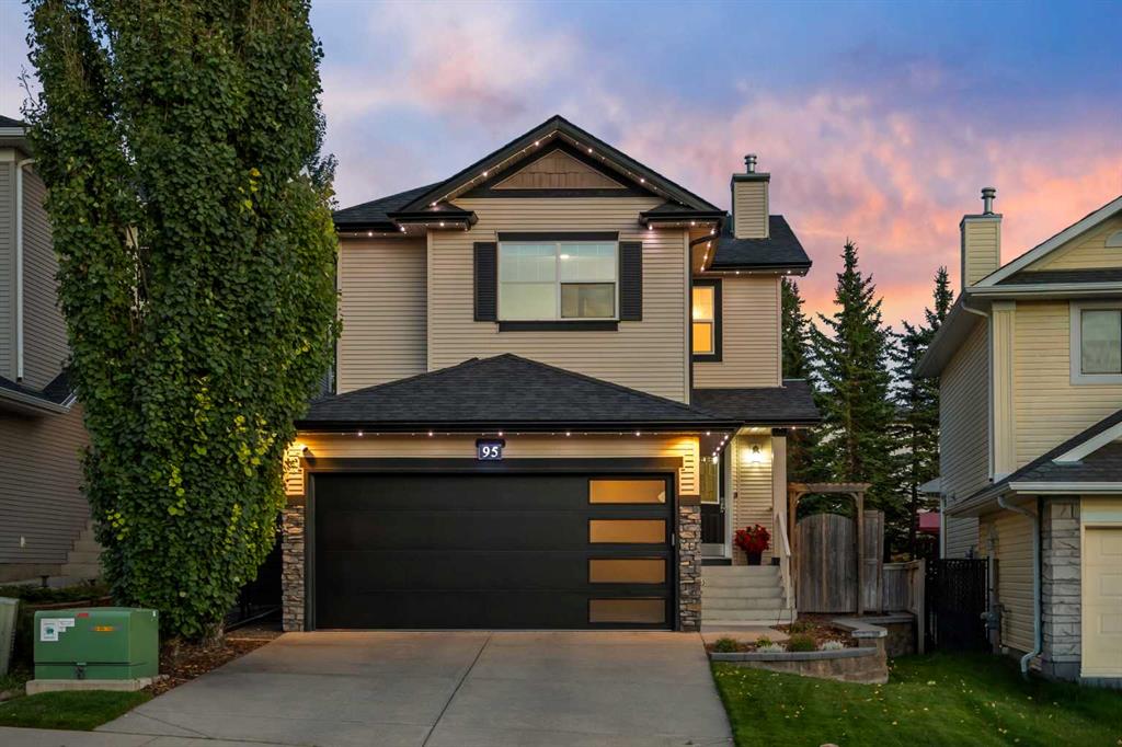 Picture of 95 Royal Birch Circle NW, Calgary Real Estate Listing