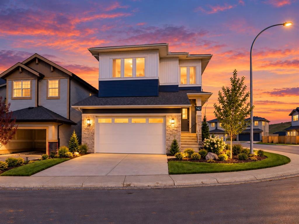 Picture of 162 Heritage Court , Cochrane Real Estate Listing