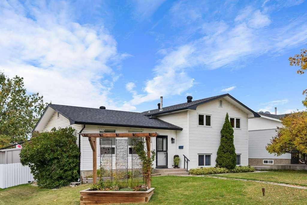 Picture of 263 Rundleridge Drive NE, Calgary Real Estate Listing