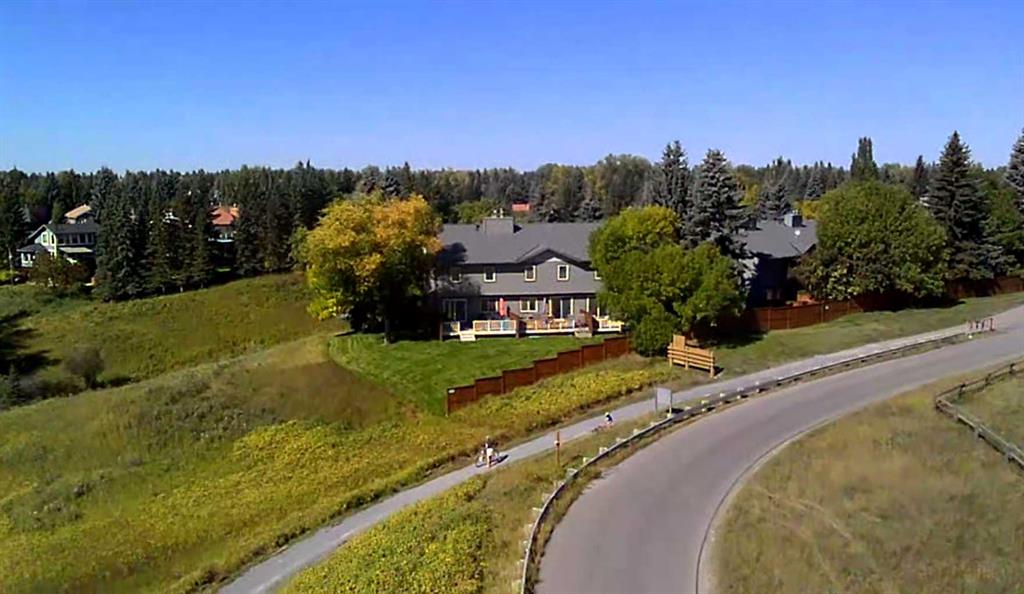 Picture of 22, 64 Woodacres Crescent SW, Calgary Real Estate Listing