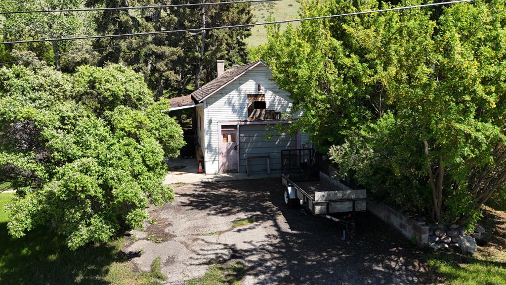 Picture of 328 Third Street W, Cochrane Real Estate Listing