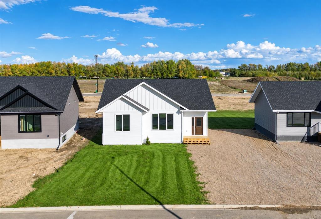 Picture of 9105 109 Street  , La Crete Real Estate Listing