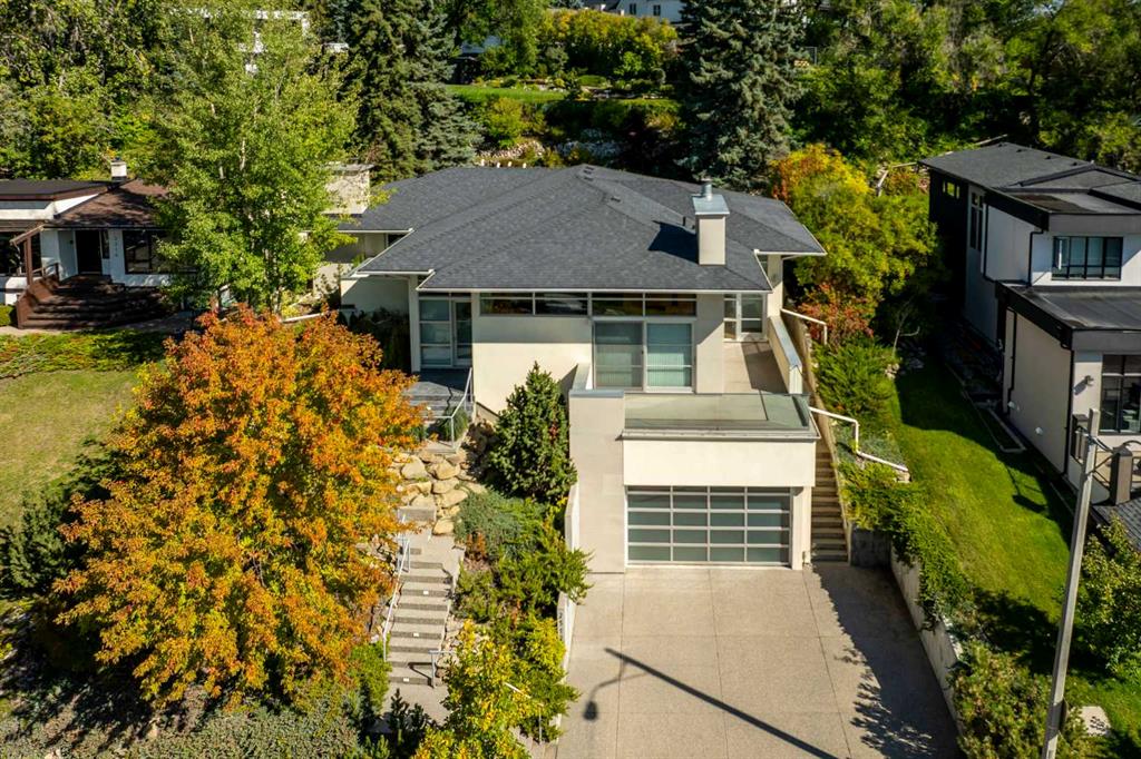 Picture of 2312 Juniper Road NW, Calgary Real Estate Listing