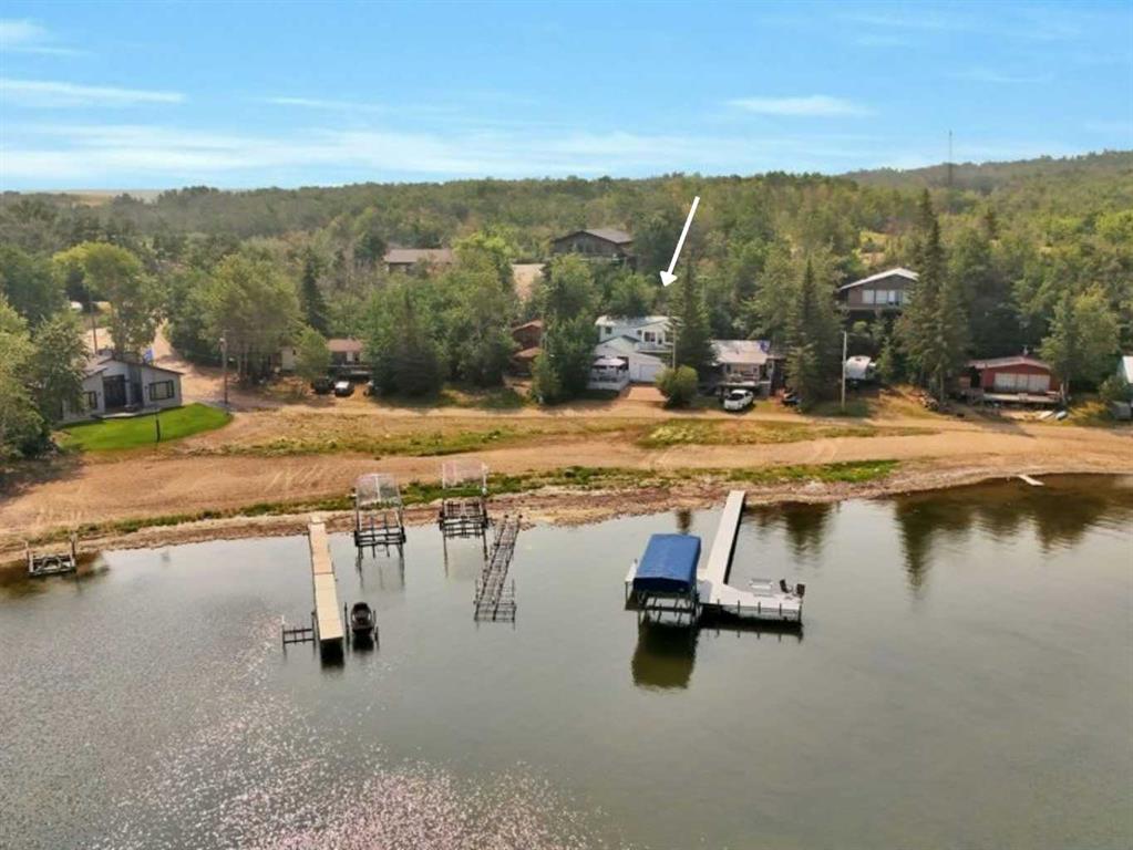 Picture of 34 Beach Street E, Rochon Sands Real Estate Listing