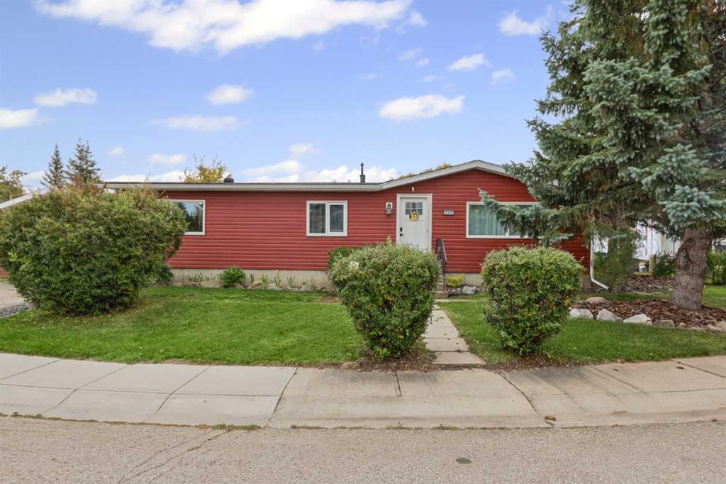 Picture of 169 Spring Haven Mews SE, Airdrie Real Estate Listing