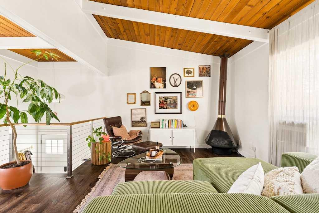Picture of 706, 11010 Bonaventure Drive SE, Calgary Real Estate Listing