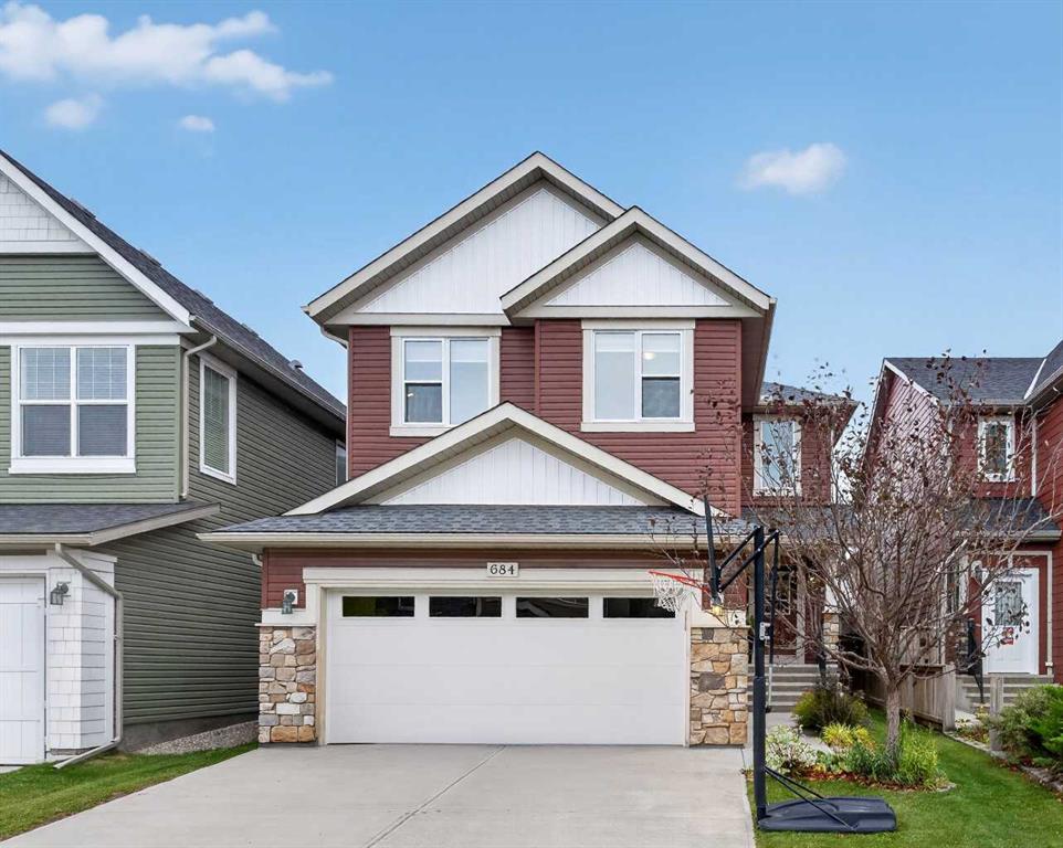 Picture of 684 Evanston Drive NW, Calgary Real Estate Listing