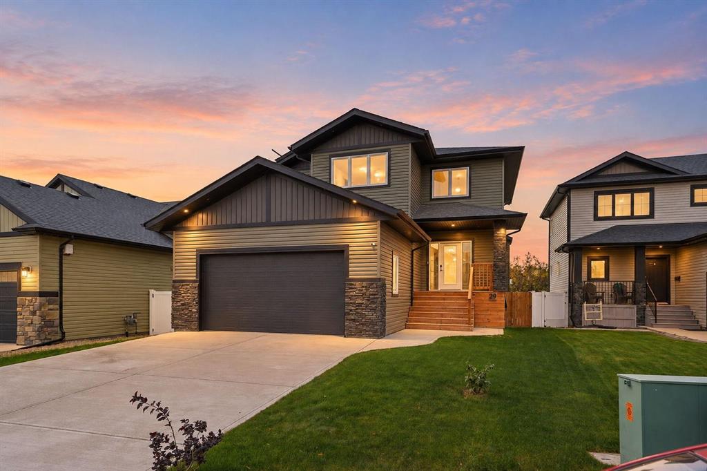 Picture of 29 Alderwood Close , Blackfalds Real Estate Listing