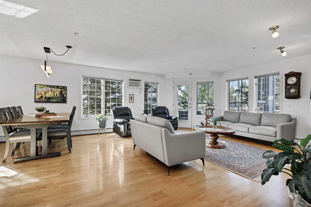 Picture of 227, 6868 Sierra Morena Boulevard SW, Calgary Real Estate Listing